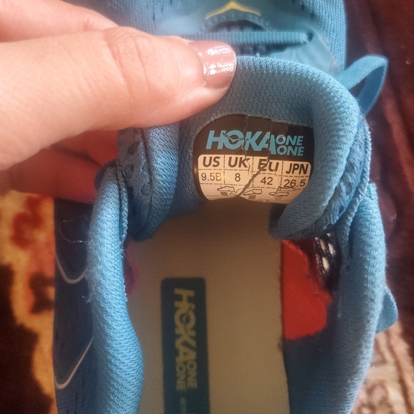 Hoka shoes - Picture 3 of 5